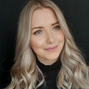 Meet your Posher, Aneta